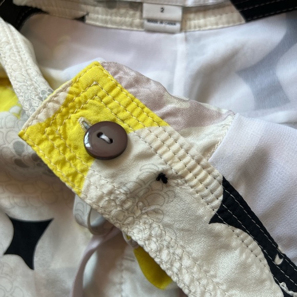 Diane von Furstenberg Floral Silk Shorts 2 - Picture 15 of 16